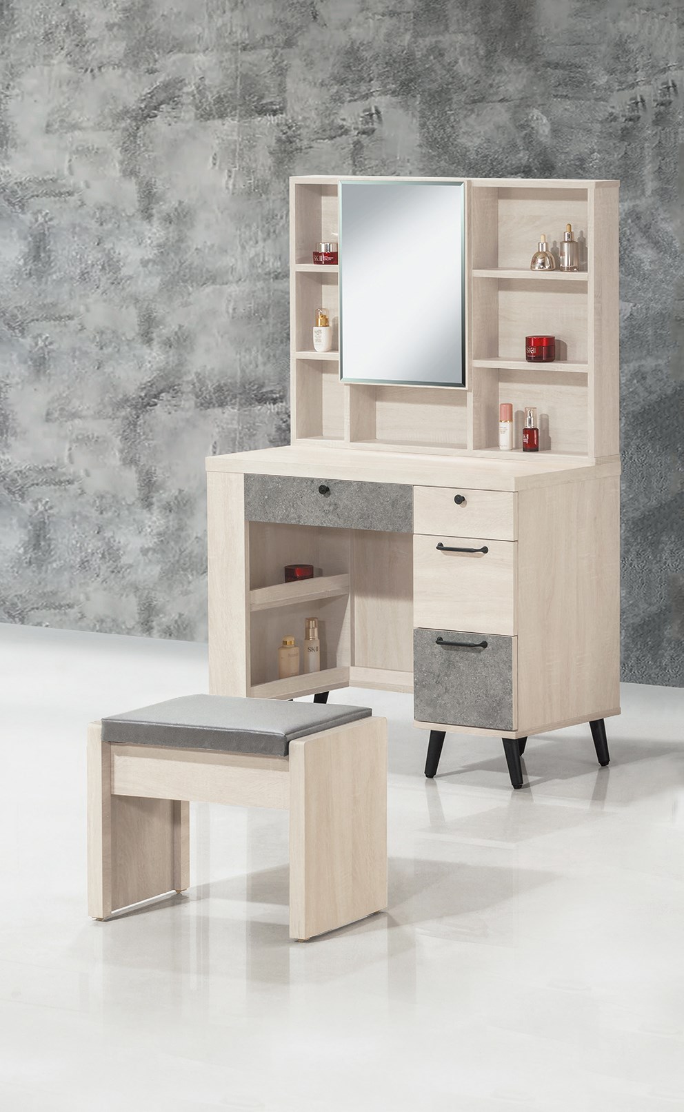 鋼刷白3.1尺化妝台